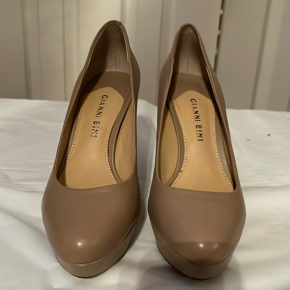 Gianni Bini Tan Heels
